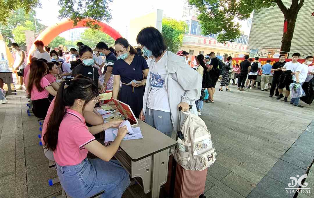 記錄#開(kāi)學(xué) 的一些小碎片，曬一曬南現(xiàn)外可愛(ài)的孩子們！