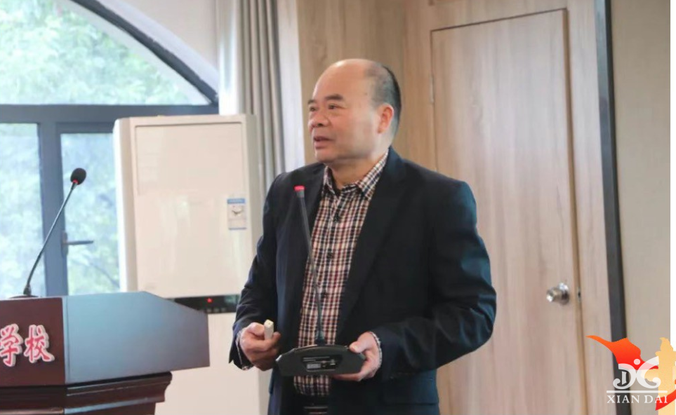 思政潤(rùn)心田，成長(zhǎng)綻芳華｜我校黨支部書(shū)記楊端煌開(kāi)展思政教育主題講座