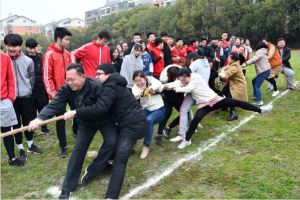 展現(xiàn)外魅力女性，創(chuàng)和諧親情校園